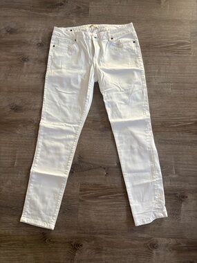 Cabi. White Skinny Jean. Women’s size 12.